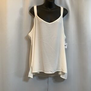 Mod Lusive Tank Women’s Size 2X Bubble Crepe Cream